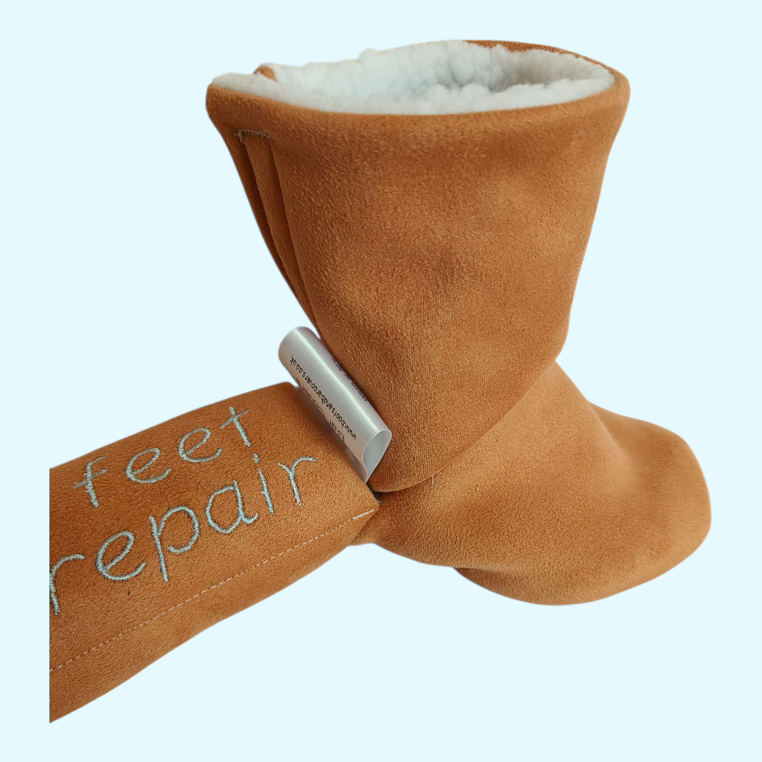 Clubfoot Matching Winter Boots & Bar set in Faux Suede