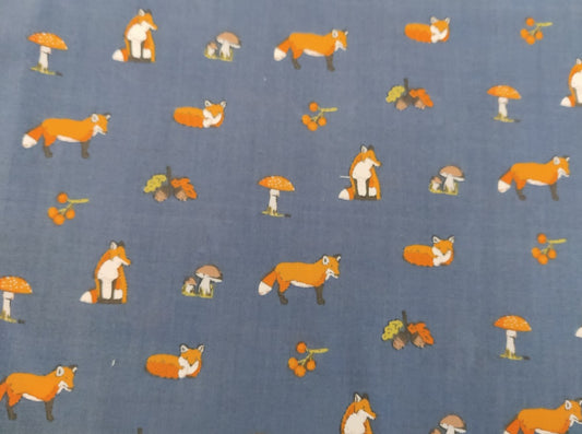 Ditsy woodland foxes