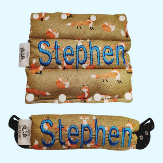 Foxes on Mustard green