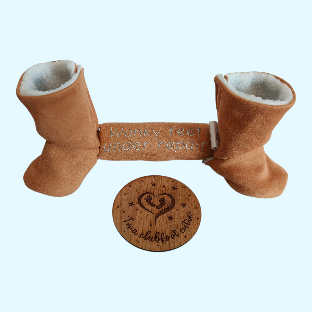 Clubfoot Matching Winter Boots & Bar set in Faux Suede